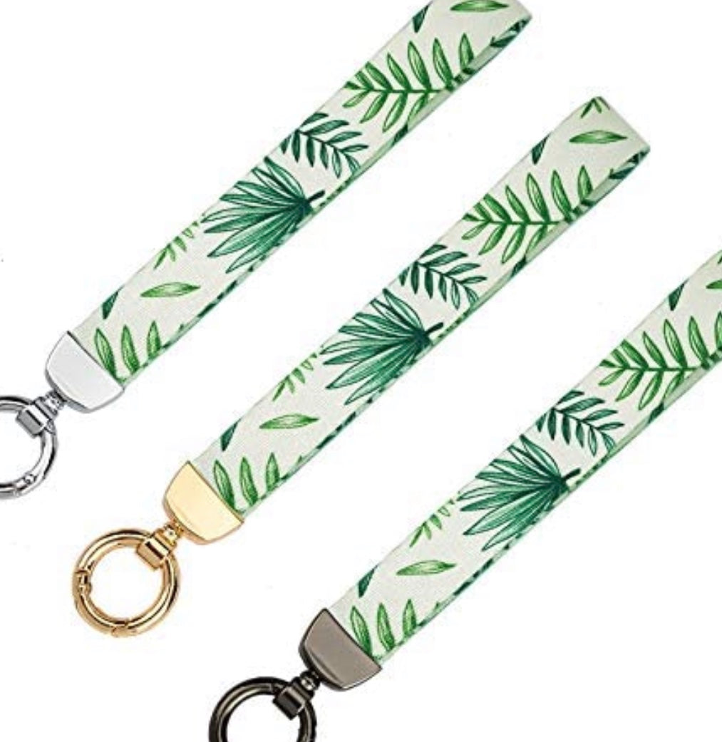 Nature Leaf Wristlet